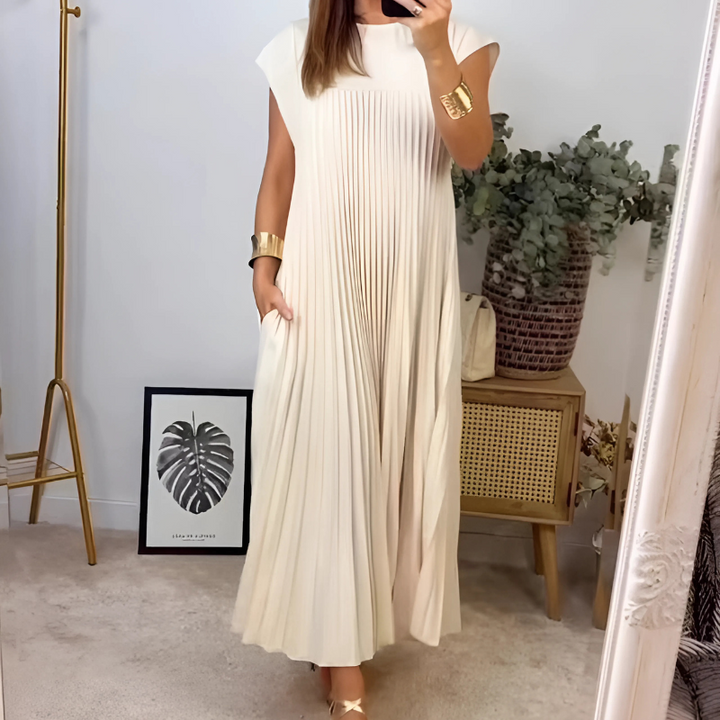Elegant Sleeveless Pleated Maxi Dress With Pockets