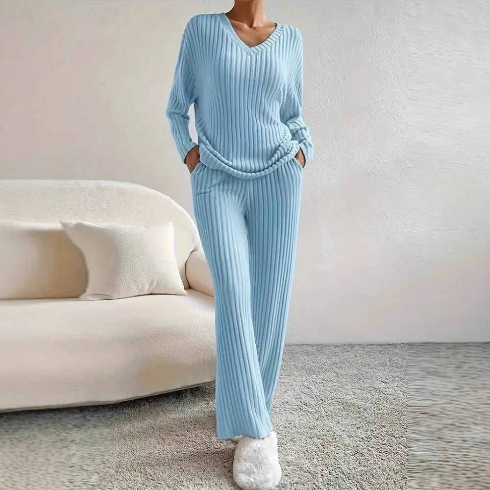 Evara Ribbed Lounge Set