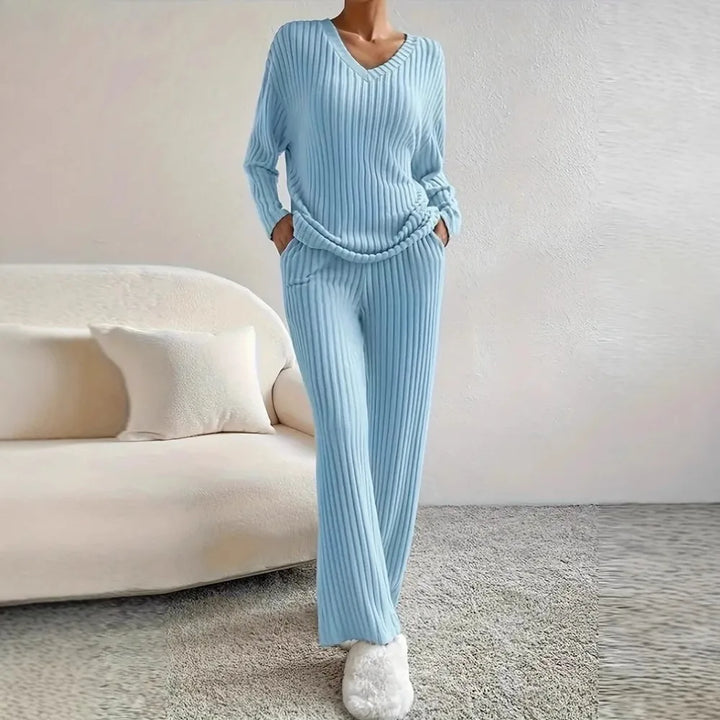 Evara Ribbed Lounge Set